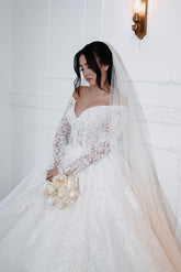 Fabulous White Ball Gown Strapless Off-The-Shoulder Long Sleeves Beaded Lace Long Tulle Wedding Dress